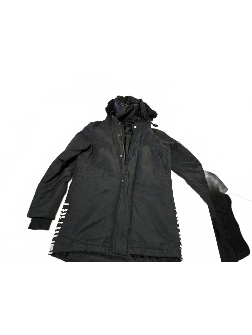 Black Scale Hooded Winter Jacket Men’s Medium M Black Faux Fur Trim
